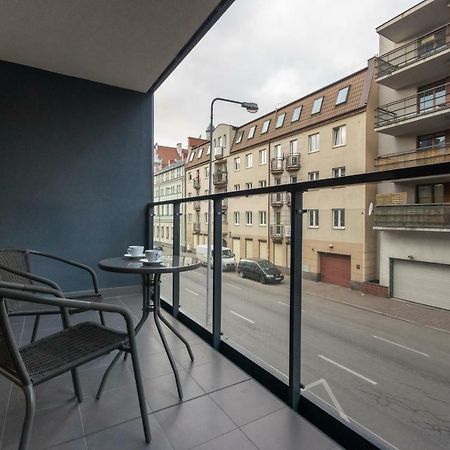 Апартаменты Manufaktura Praska Варшава Экстерьер фото